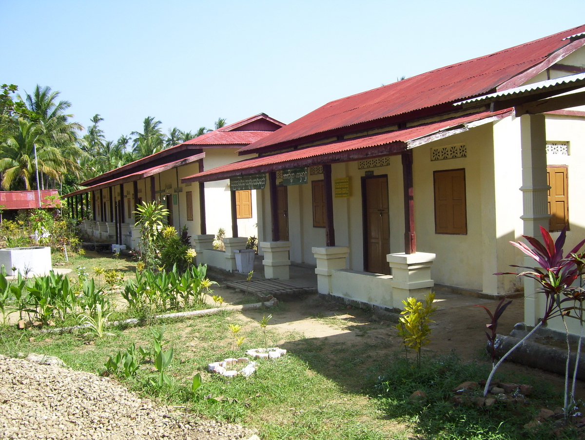Build schools in Burma Myanmar - Building Primary school in Kanyen Kwen - Ayerwaddy Division - 100schools, UK registered charity
