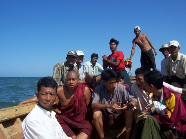Build schools in Burma Myanmar - Building Primary school in Kanyen Kwen - Ayerwaddy Division - 100schools, UK registered charity