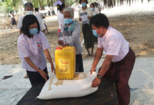 Coronavirus Food Donations for the Villagers in Buram - 100schools.org