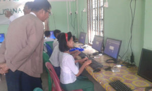 Building 100 schools in Burma - Computer lab