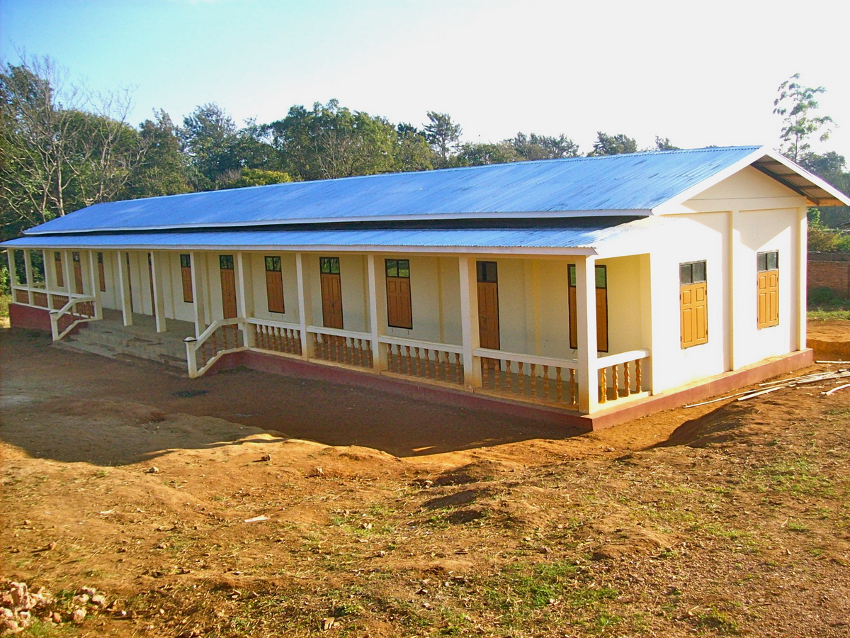 Build schools in Burma Myanmar - Building Middle school in Pyawedaung - Mandalay Division - 100schools, UK registered charity