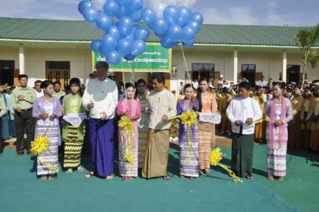 Build schools in Burma Myanmar - Building Middle school in Daw Hat Taw - Mandalay Division - 100schools, UK registered charity