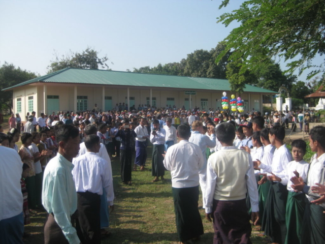 Build schools in Burma Myanmar - Building High school in Hti Hlaing - Sagaing Division - 100schools, UK registered charity
