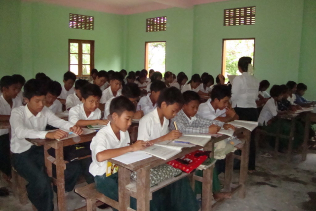Build schools in Burma Myanmar - Building Jr High School in Hti Hlaing - Sagaing Division - 100schools, UK registered charity