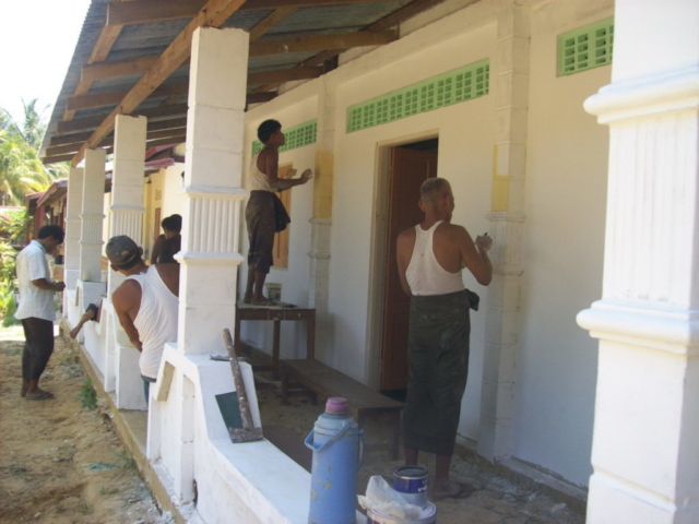Build schools in Burma Myanmar - Building Jr High School in Kanyen Kwen - Ayerwaddy Division - 100schools, UK registered charity