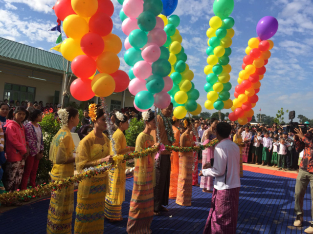 Building 100 schools in Burma - New Opening - Ye Twin Kaung in Sagaing division