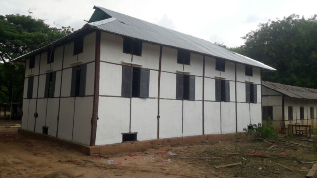 Building 100 schools in Burma - Unesco Primary School - Kyaupadaung township