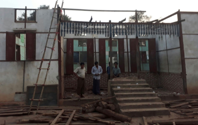 Building 100 schools in Burma - Unesco Primary School - Kyaupadaung township