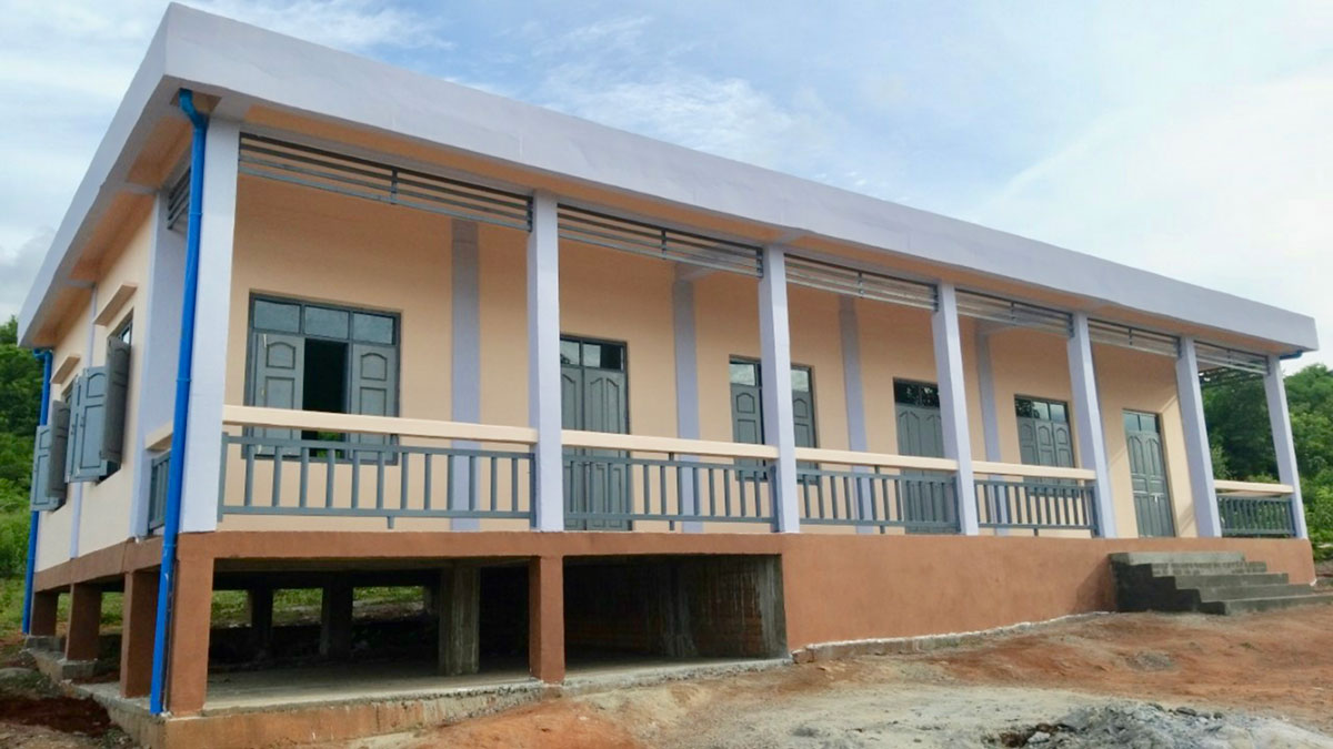 Building 100 schools in Burma - Middle school - Kyat Thar Hin