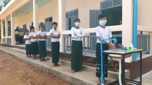 Building 100 schools in Burma - Middle school - Kyat Twin Kan
