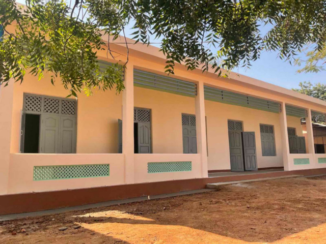 Building 100 schools in Burma - Middle school - Mye Net