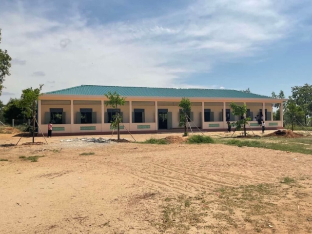 Building 100 schools in Burma - Middle school - Yit Kan