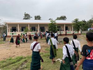Building 100 schools in Burma - Middle school - Tha Khut Myint
