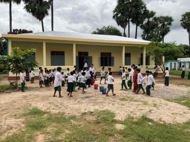Building 100 schools in Burma - School 105 - Primary school - Ma Gyi Kan