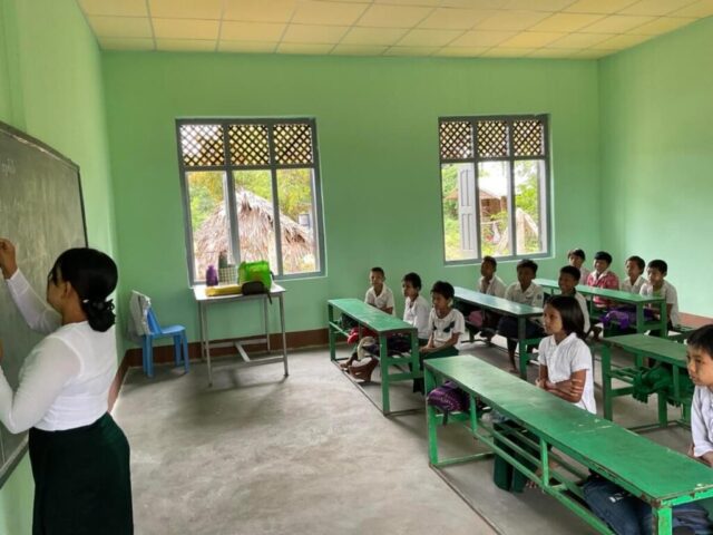 Building 100 schools in Burma - School 105 - Primary school - Ma Gyi Kan
